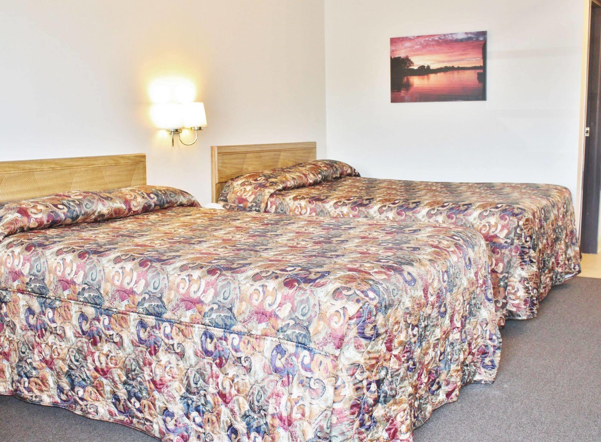 ألكساندريا Otter Creek Inn المظهر الخارجي الصورة